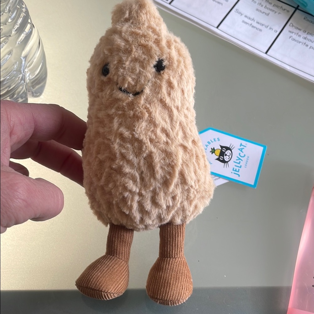 Jelly Cat Amuseables Peanut